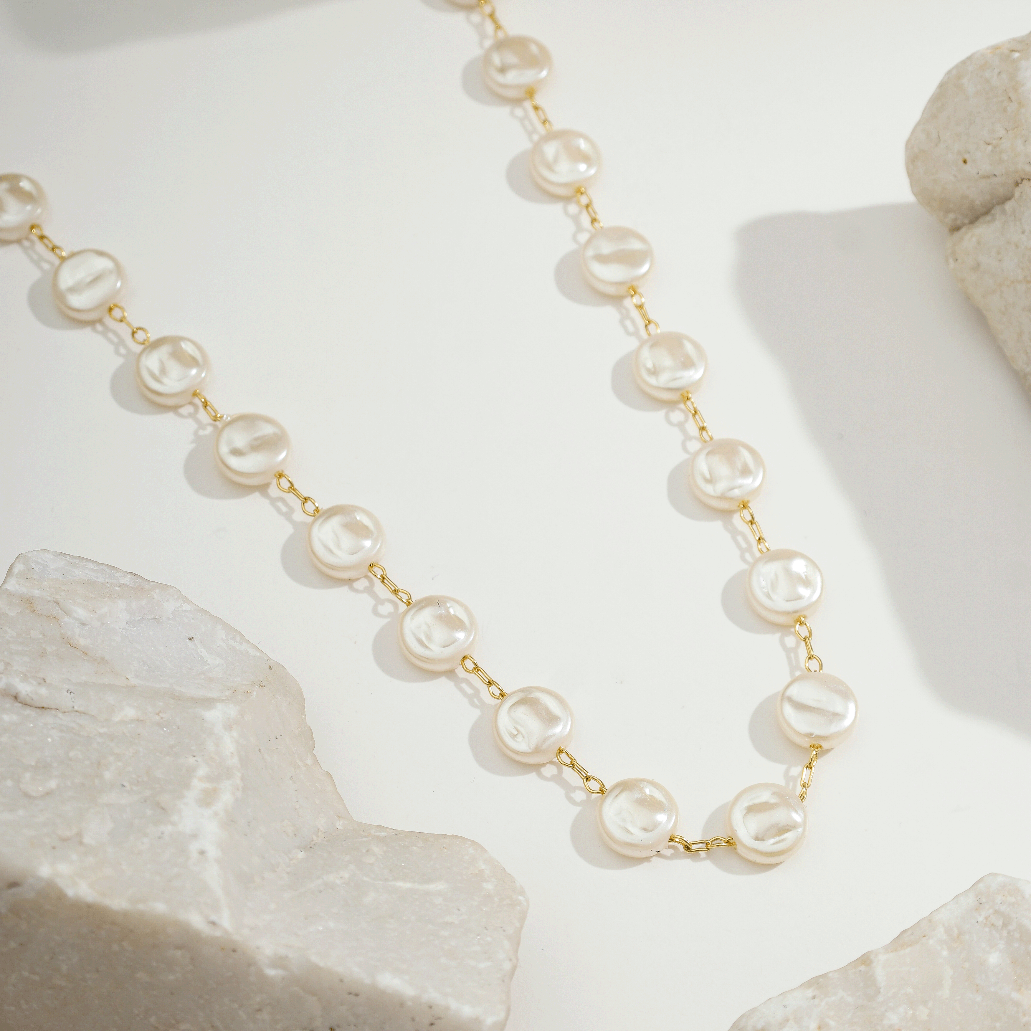 Alondra Freshwater Pearl Necklace | Gold
