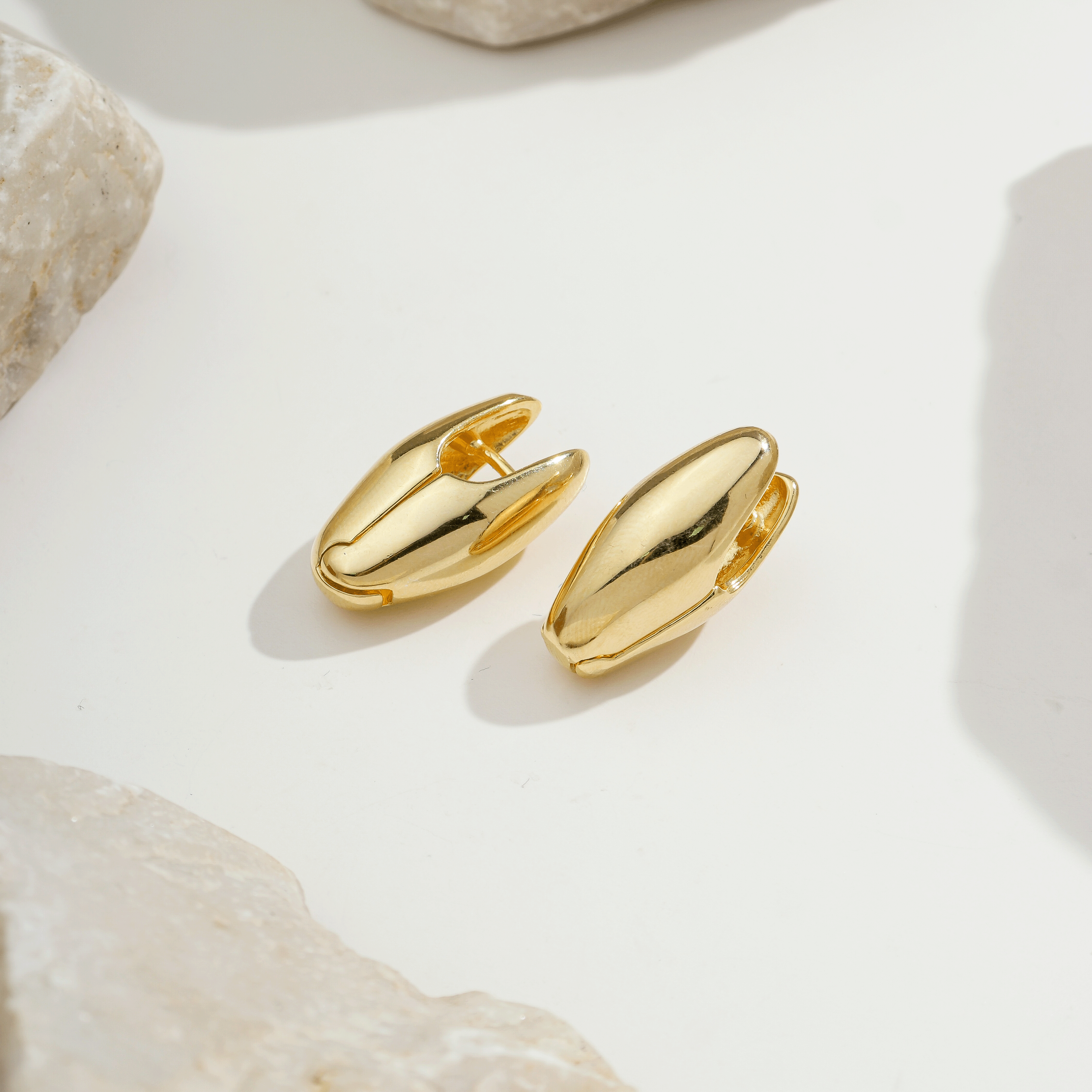 Rondine Hoop Dome Earrings | Gold