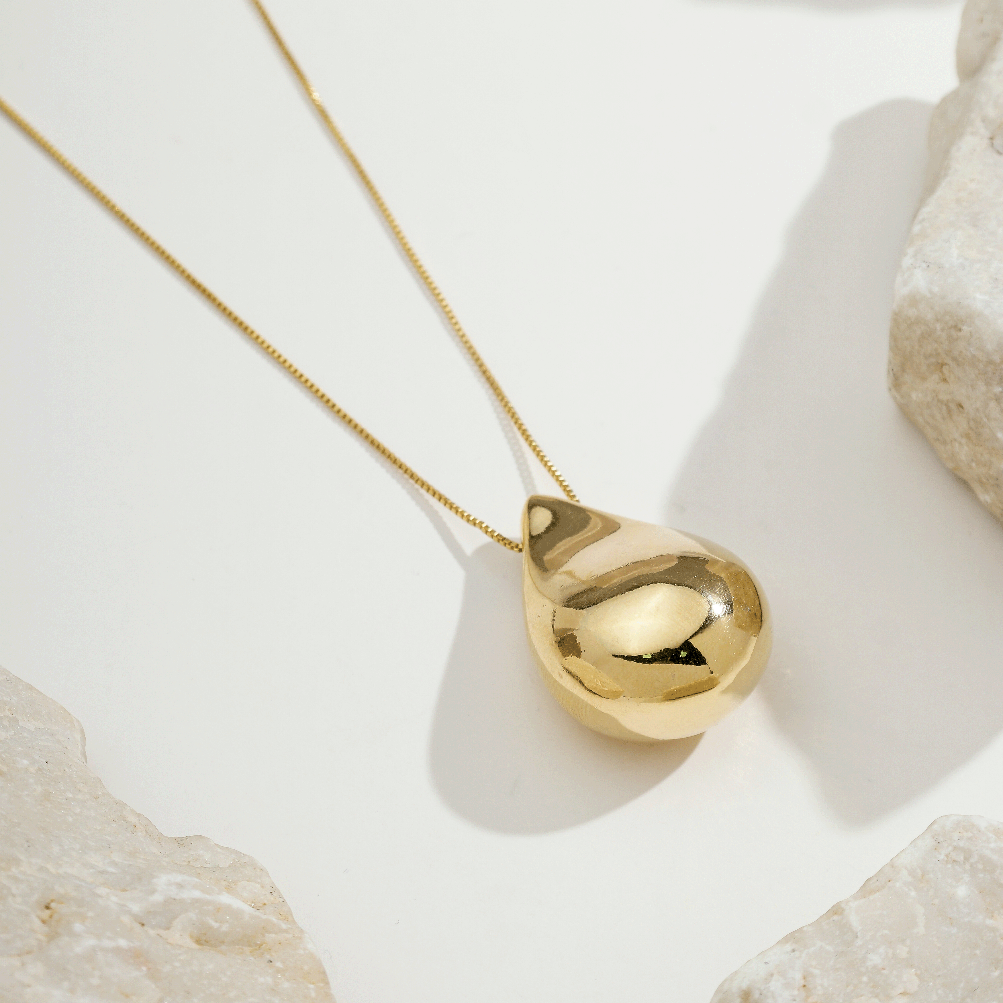 Sarda Dome Long Necklace | Gold
