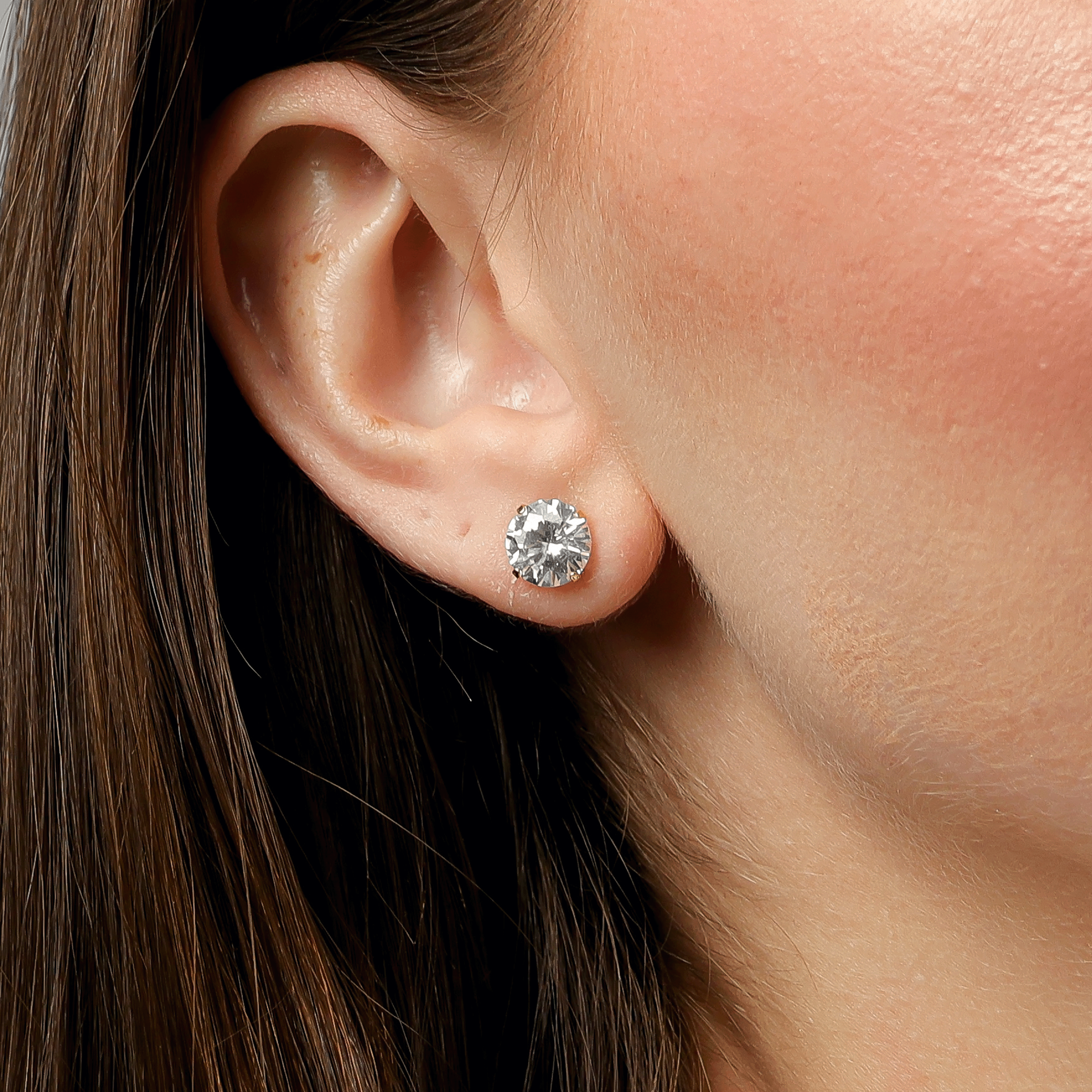 Lori Zirconia Stud Earrings - 8mm | Gold