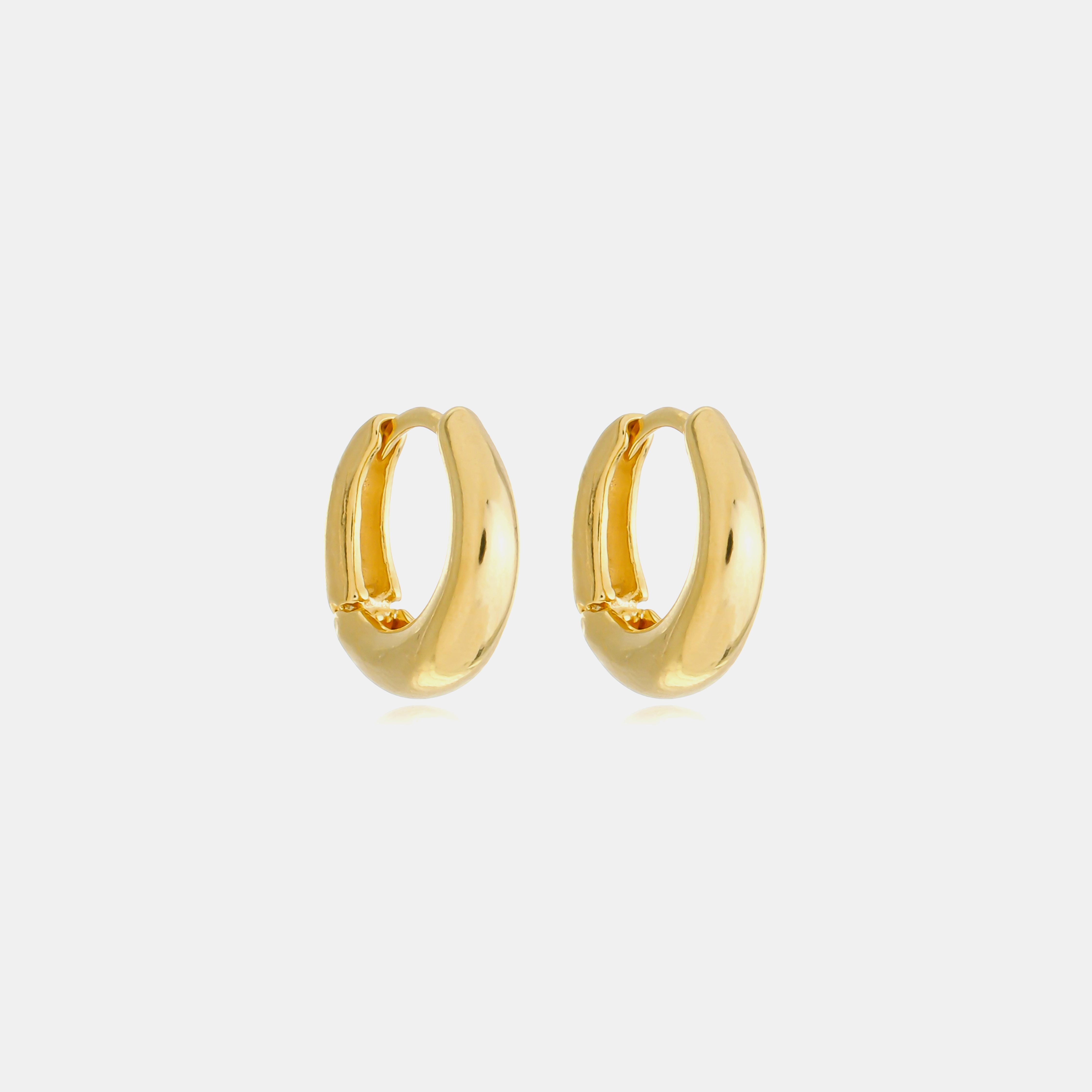 Saetta Dome Hoop Earrings | Gold