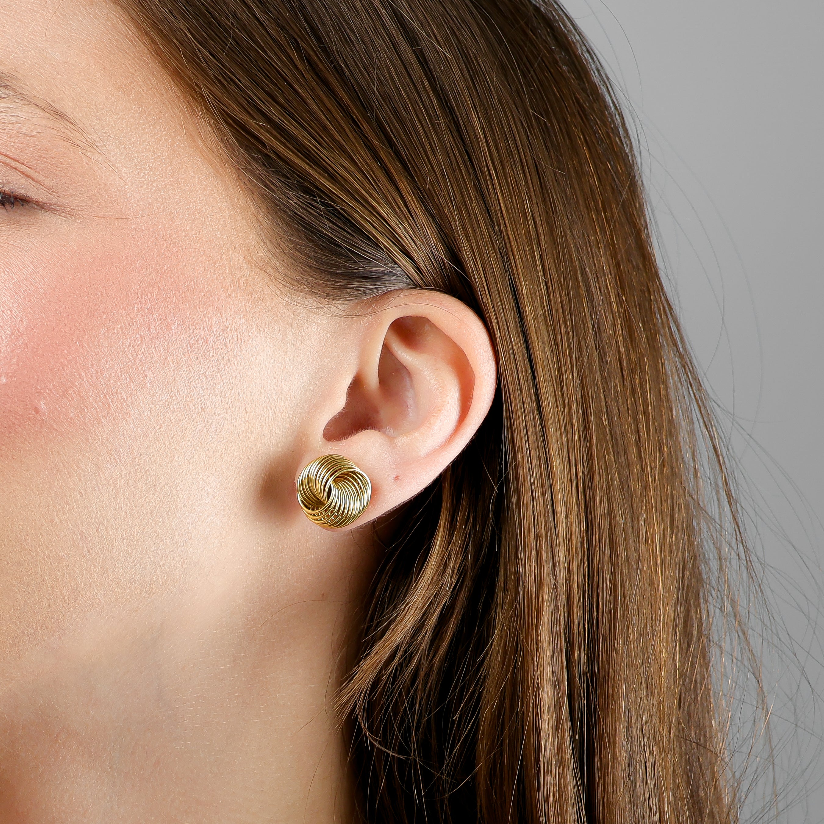 Zufolo Stud Earrings | Gold