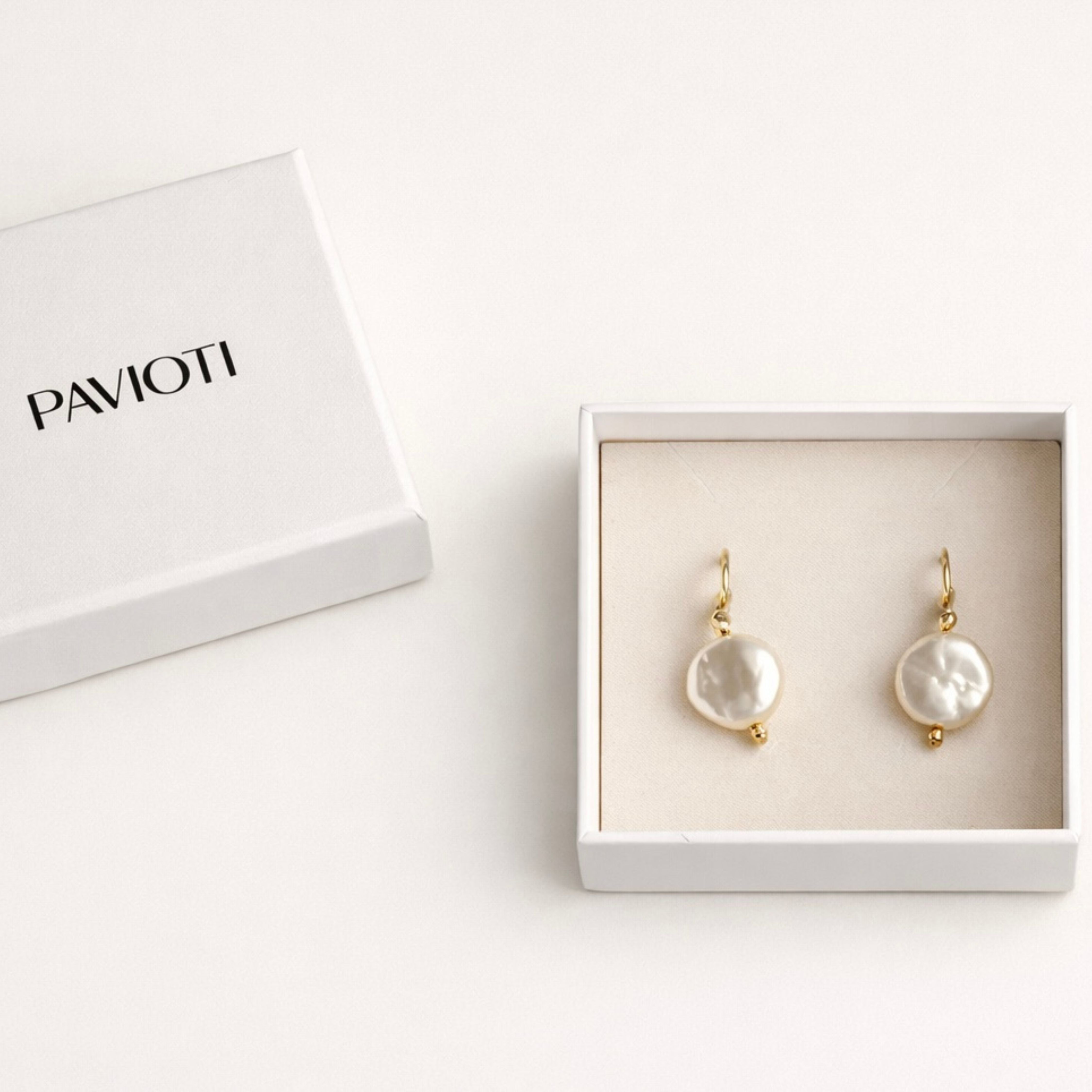 Cardellino Pearl Hoop Earrings | Gold